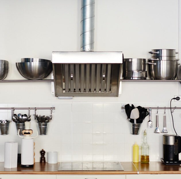 أواني الطبخ والمائدة